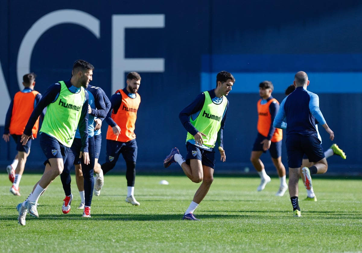 Los jugadores del Málaga, en un entrenamiento reciente.