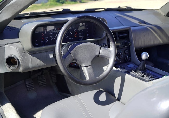 Interior DeLorean DMC-12.