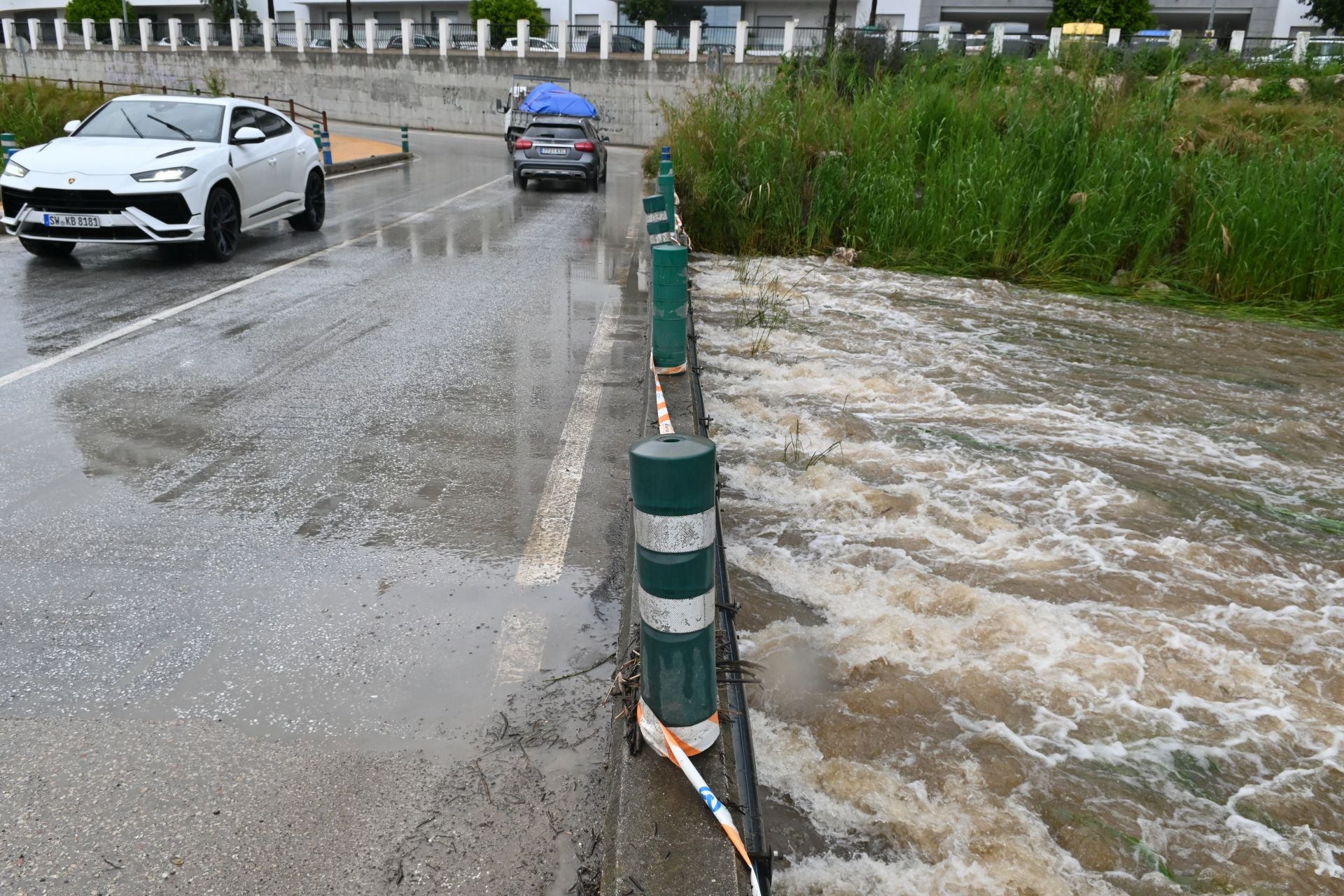 Las imágenes de los desembalses de las presas de Guadalmina y Guadaiza