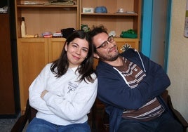 Paula Moreno y Amin Chaloukh, estudiantes a tiempo parcial en la UMA.