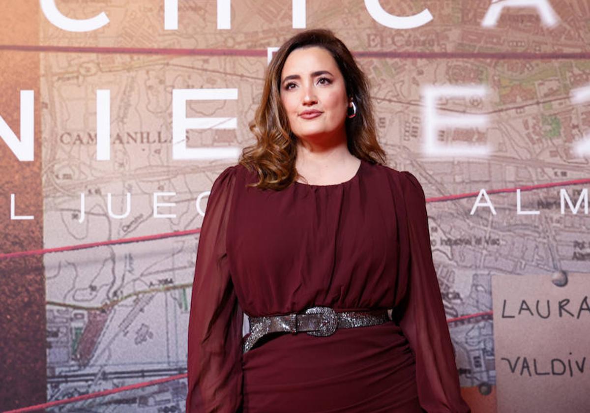Marina Llorca, en el photocall de la presentación de 'La chica de nieve 2'.