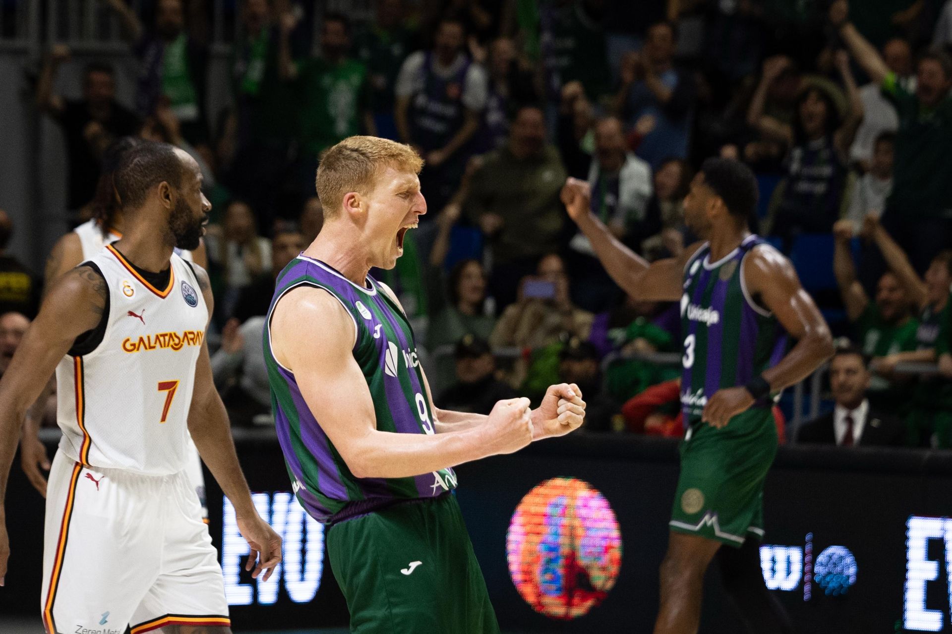 El Unicaja-Galatasaray, en imágenes