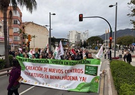 Protesta por la avenida de la Estación.