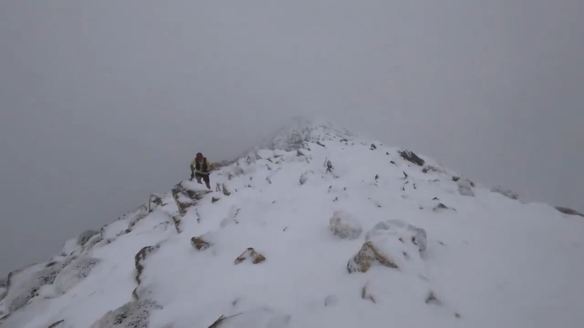 Manto blanco en la Sierra de las Nieves