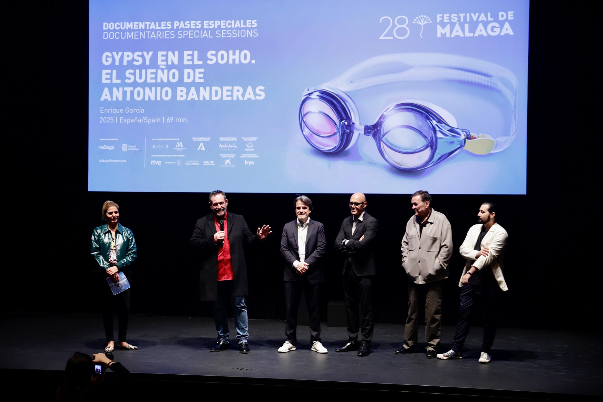 Presentación del documental 'Gypsy en el Soho. El sueño de Antonio Banderas' del director Enrique García