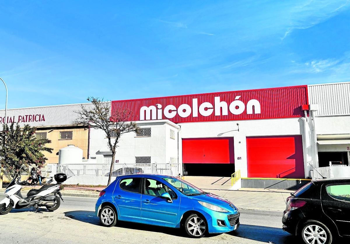 El nuevo almacén de MiColchón en el polígono Guadalhorce, con el que han aumentado considerablemente su capacidad de stock.