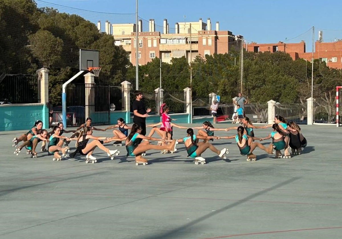 Patinadoras en la pista de Torremolinos.