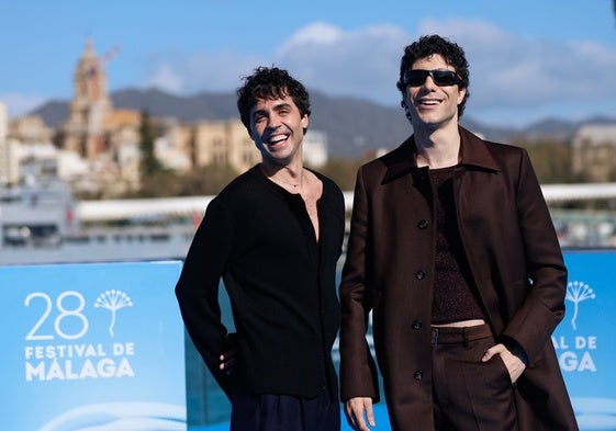 Javier Ambrossi y Javier Calvo, productores de 'Mariliendre', la serie elegida para clausurar el Festival de Málaga.