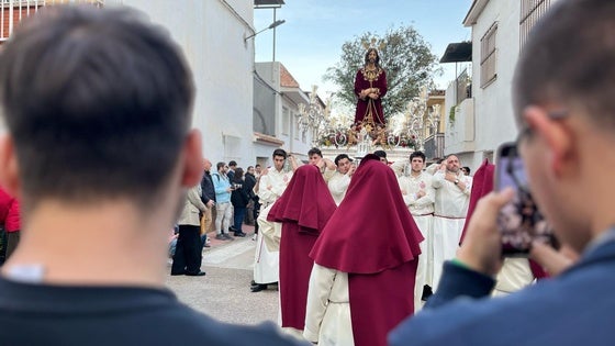 Jesús Cautivo de las Misericordias a su paso por la barriada de El Tarajal.