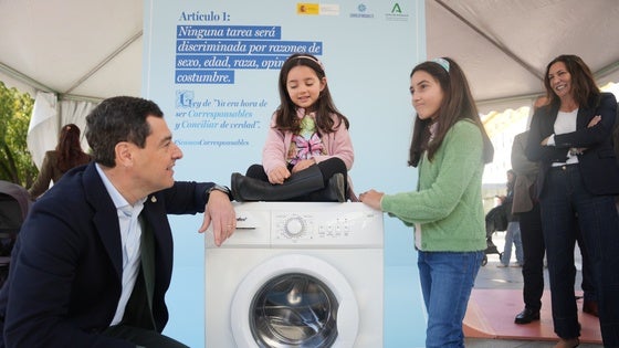La Junta pone en marcha una campaña para concienciar sobre la corresponsabilidad y la conciliación