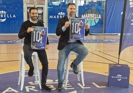 El concejal de deportes de Marbella, Lisandro Vieytes, junto a Carlos Cabezas.