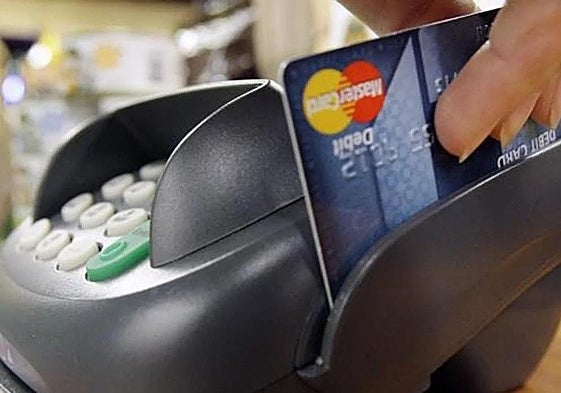 Hacienda inspeccionará a las empresas que no aceptan pagos con tarjeta