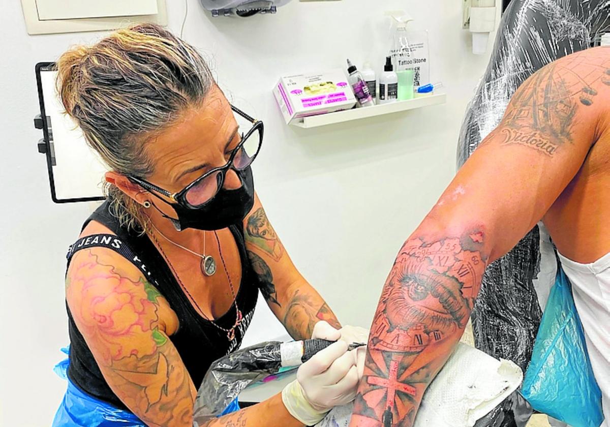 Arte y reparación tras un cáncer de mama o para esconder una cicatriz