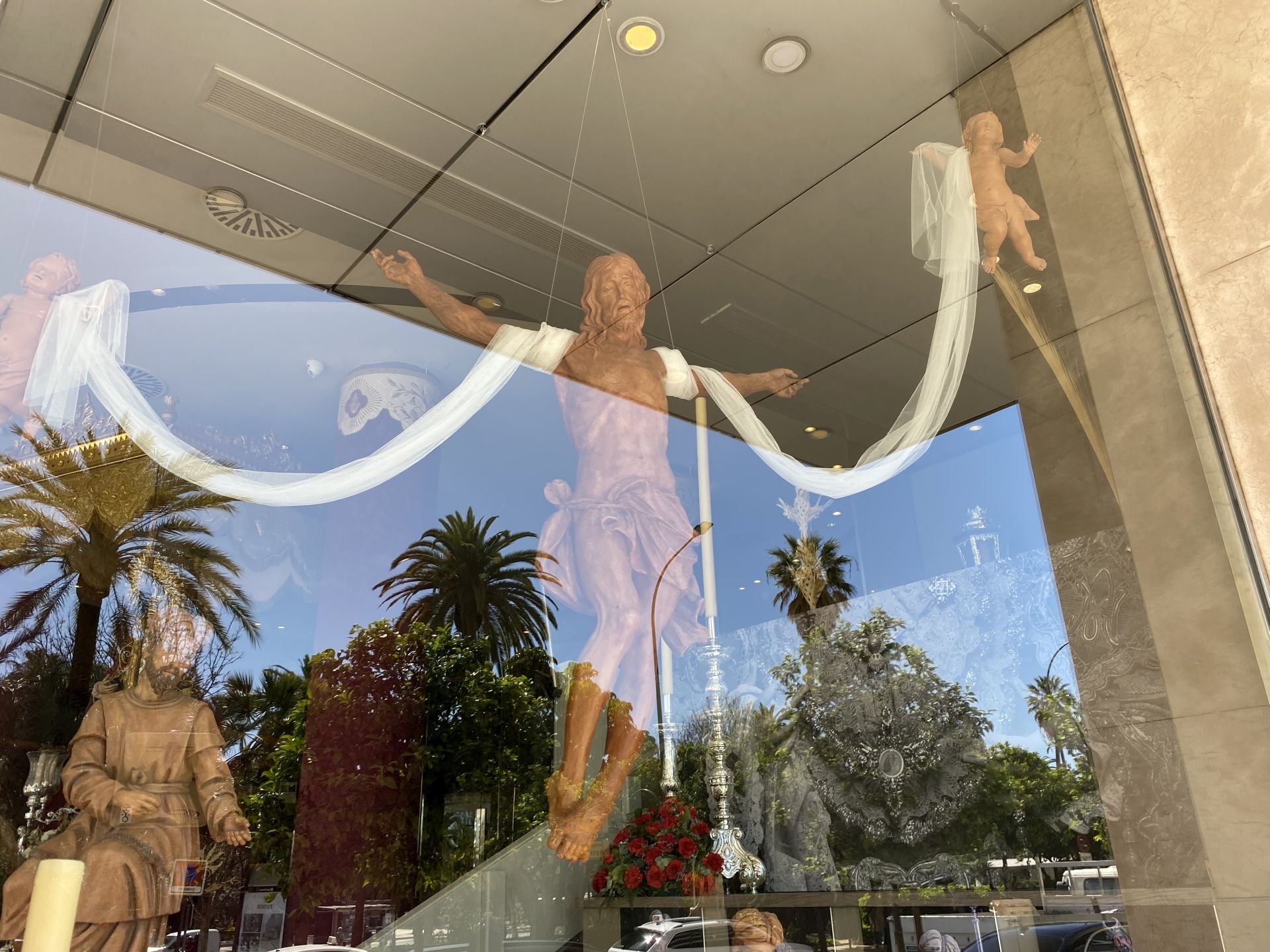 El hotel AC Málaga Palacio se convierte en el escaparate de la Semana Santa malagueña
