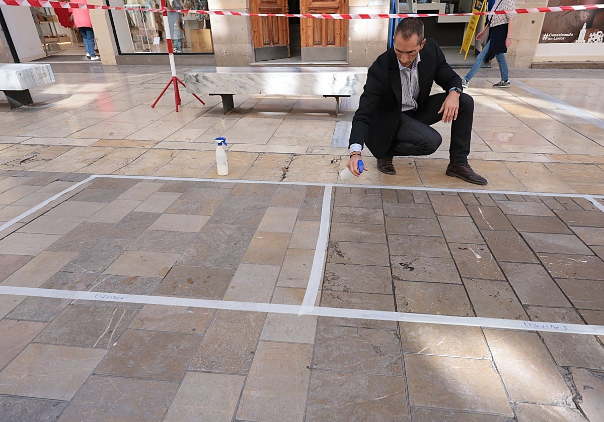 Prueba del uso del líquido anticera en la calle Larios.