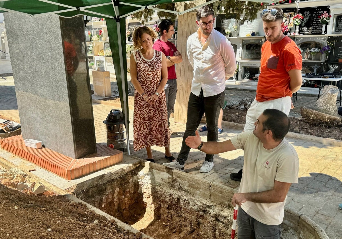 La exhumación de una de las fosas encontradas en Campillos se iniciará antes de verano