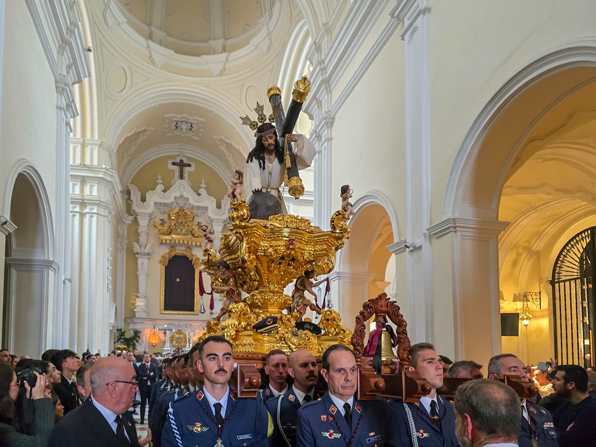Traslados y procesiones del Sábado de Pasión en Málaga 2025