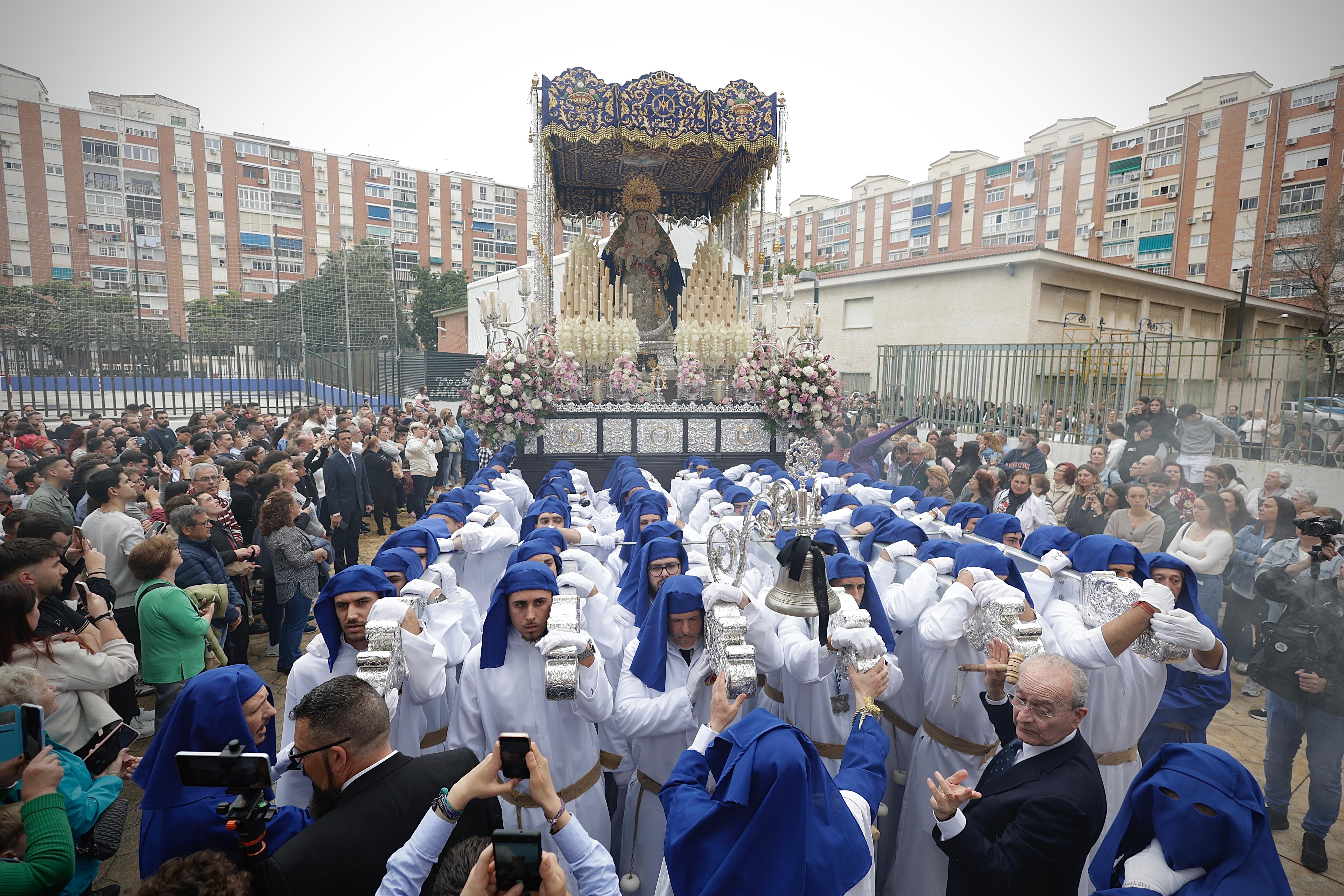Traslados y procesiones del Sábado de Pasión en Málaga 2025