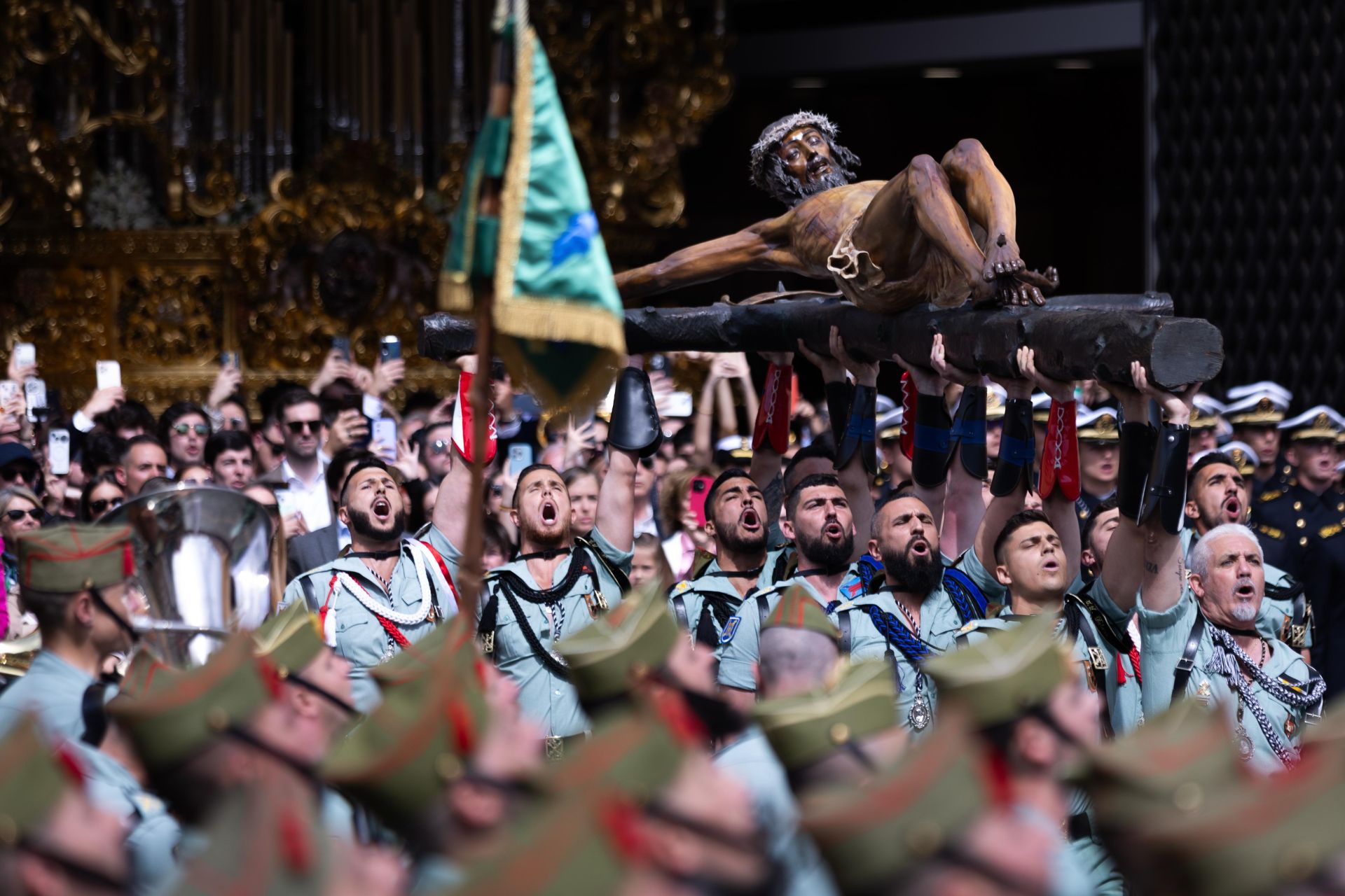 Traslado del Cristo de Mena