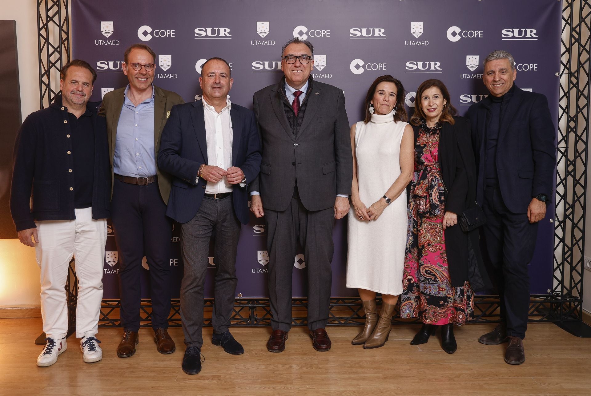Guillermo Álvarez, Justo Fuentes, Manolo Castillo, Arturo Bernal, Inmaculada Atencia, Gemma del Corral y Sergio Cuberos. 