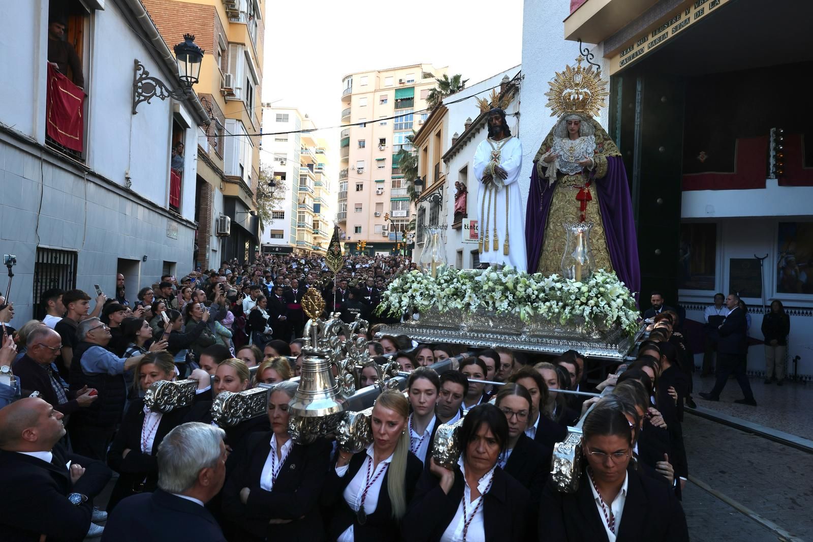 Traslado de Nuestro Señor Cautivo y la virgen de La Trinidad