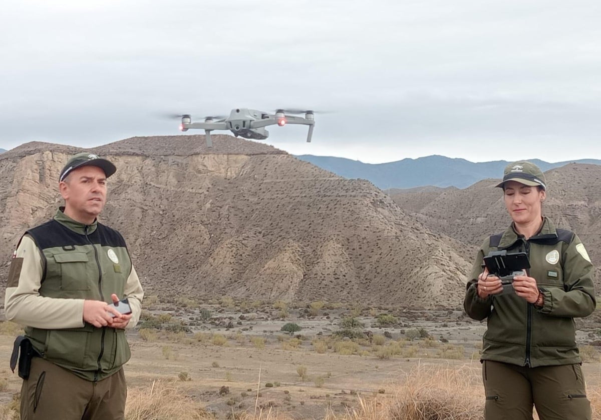 Una nueva unidad de drones mejora la vigilancia de los montes en Málaga