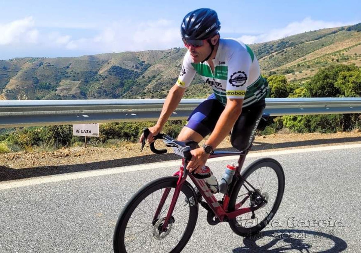 Salvador Jiménez, el malagueño que recorrerá la provincia en bicicleta con una sola pierna
