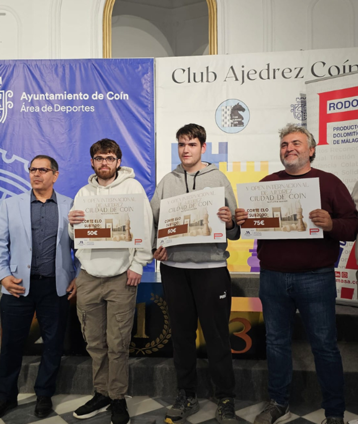Imagen secundaria 2 - Algunos de los ganadores del V Open Internacional de Ajedrez 'Ciudad de Coín'
