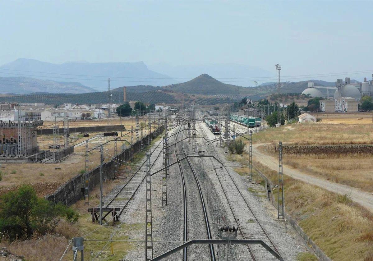 Restablecida la circulación entre Bobadilla y Campillos interrumpida por una incidencia en un tren de mercancías