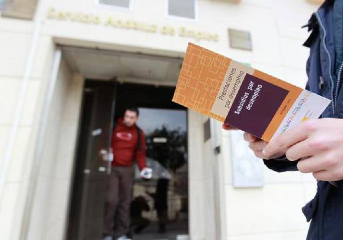 Seguir cotizando cuando se acaba el paro: así es el acceso a la jubilación desde el desempleo