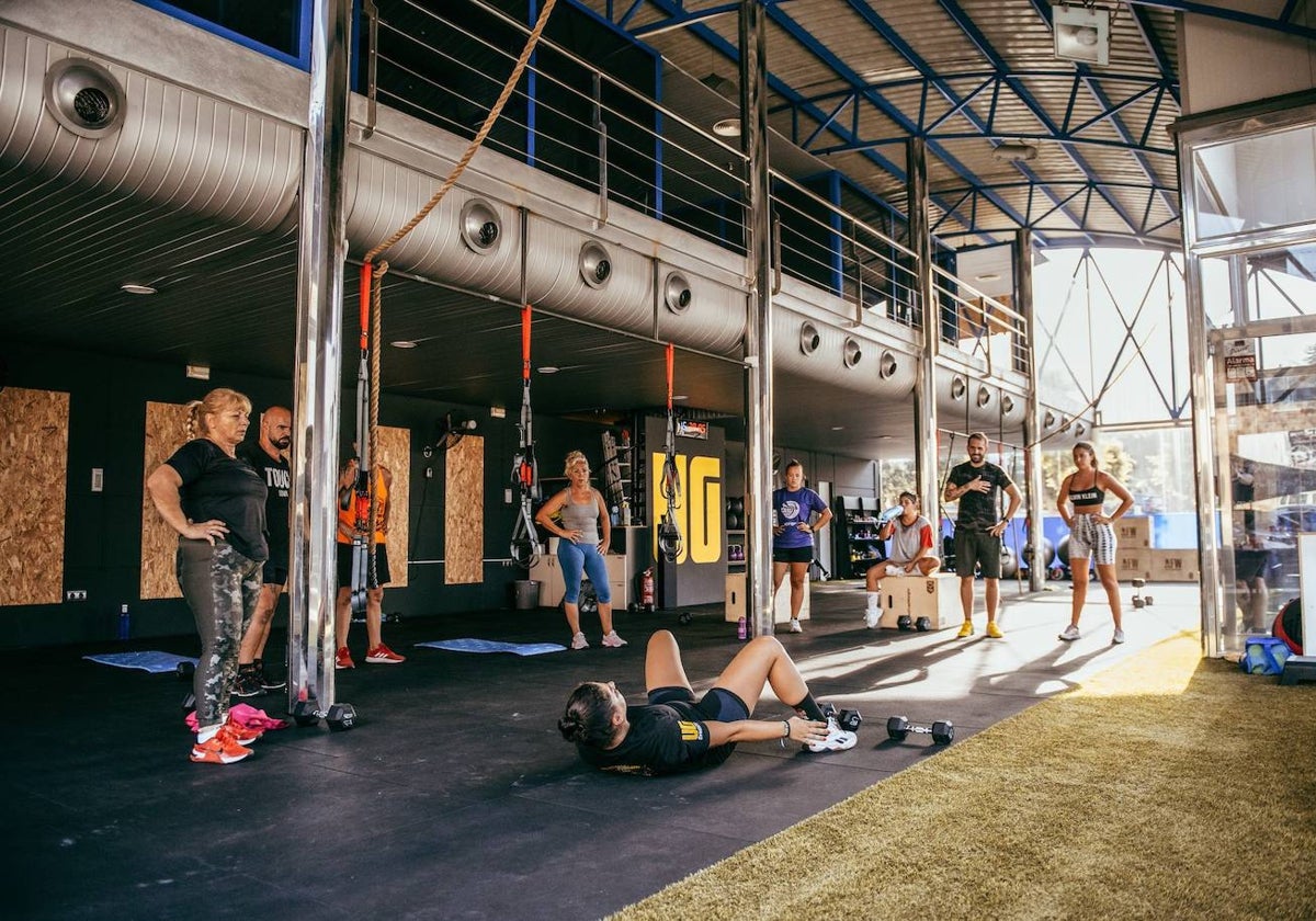 El crossfit malagueño se alía con Spiderman para la lucha contra el cáncer