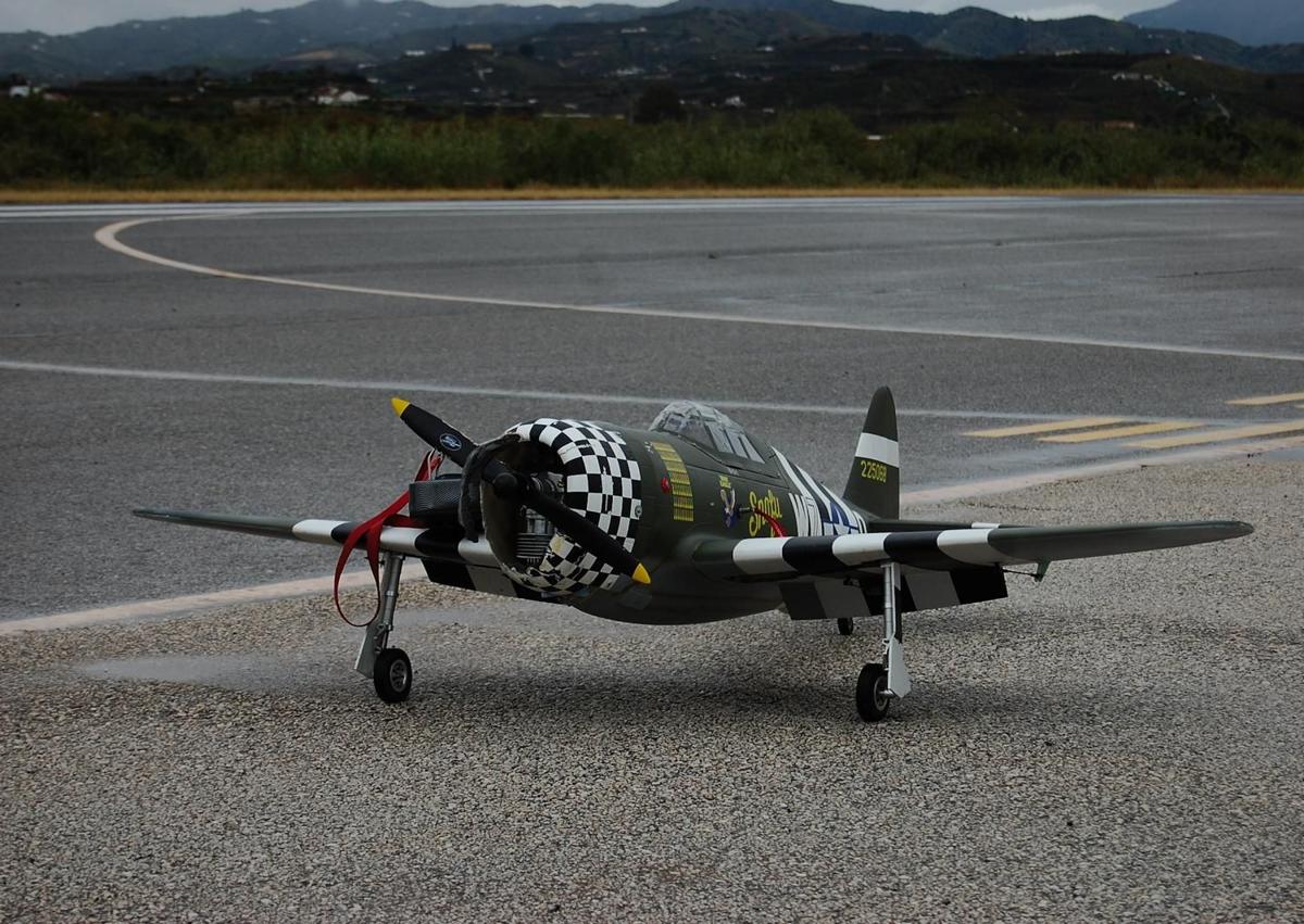 Imagen secundaria 1 - El festival reunirá más de 140 aeromodelos diferentes.