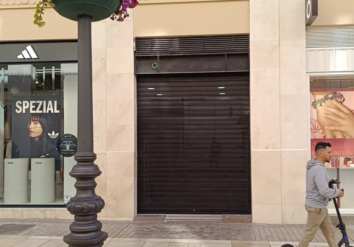El local de calle Larios 3 en el que se abrirá este lunes la nueva tienda.