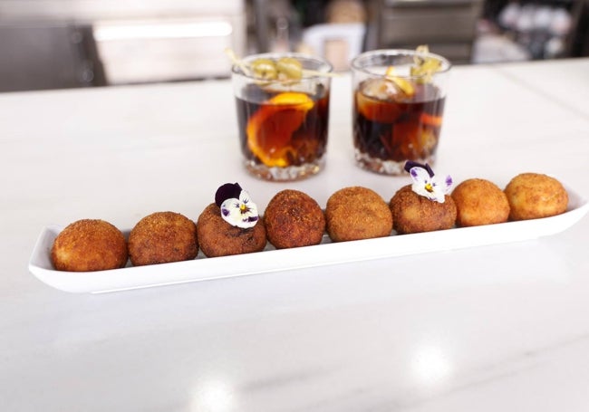 Surtido de croquetas que sirven en el nuevo bar.