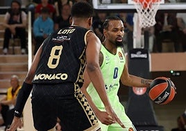 Punter, defendido por Loyd.