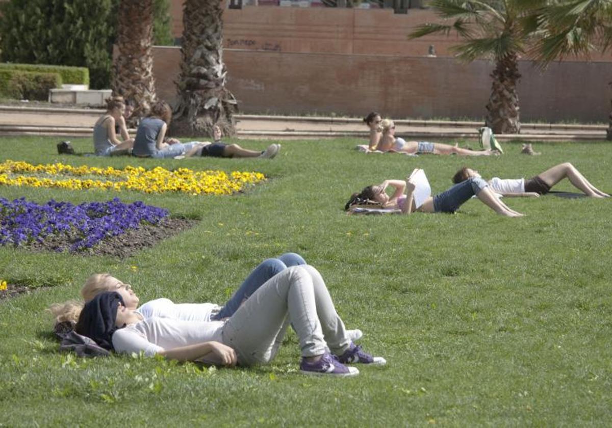 Se mantiene el tiempo estable este domingo con una ligera caída de las temperaturas en Málaga