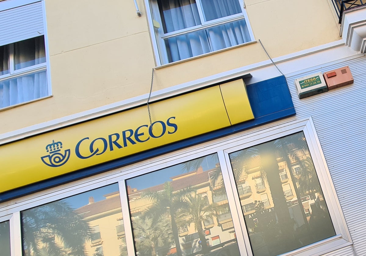 Correos recupera el centro de distribución de Alhaurín de la Torre que ardió en agosto