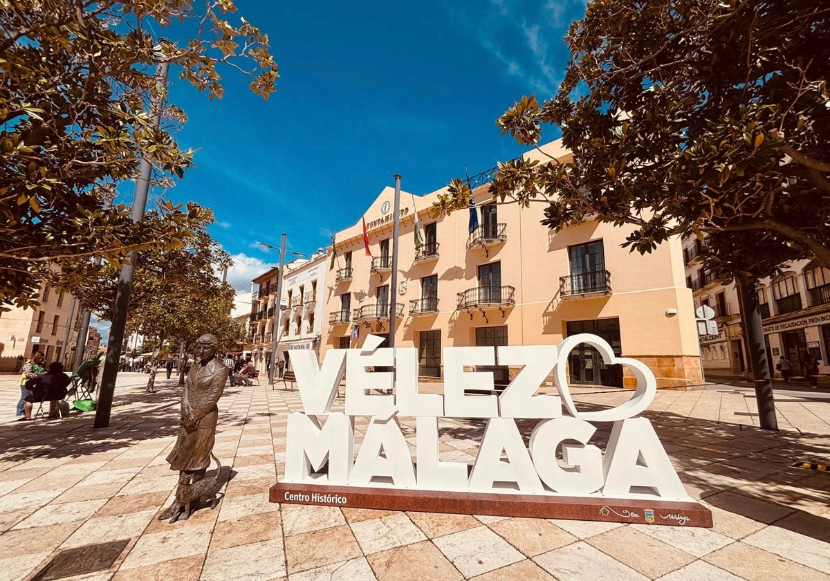 Vélez-Málaga aprueba incrementar en 1,7 millones el coste de la rehabilitación del antiguo teatro Lope de Vega