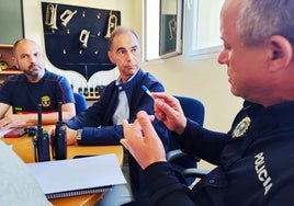 El alcalde ha estado presente en las reuniones del dispositivo de seguridad tras dos meses de baja médica.