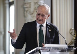 El alcalde de Málaga, Paco de la Torre, daba rueda de prensa este mediodía.