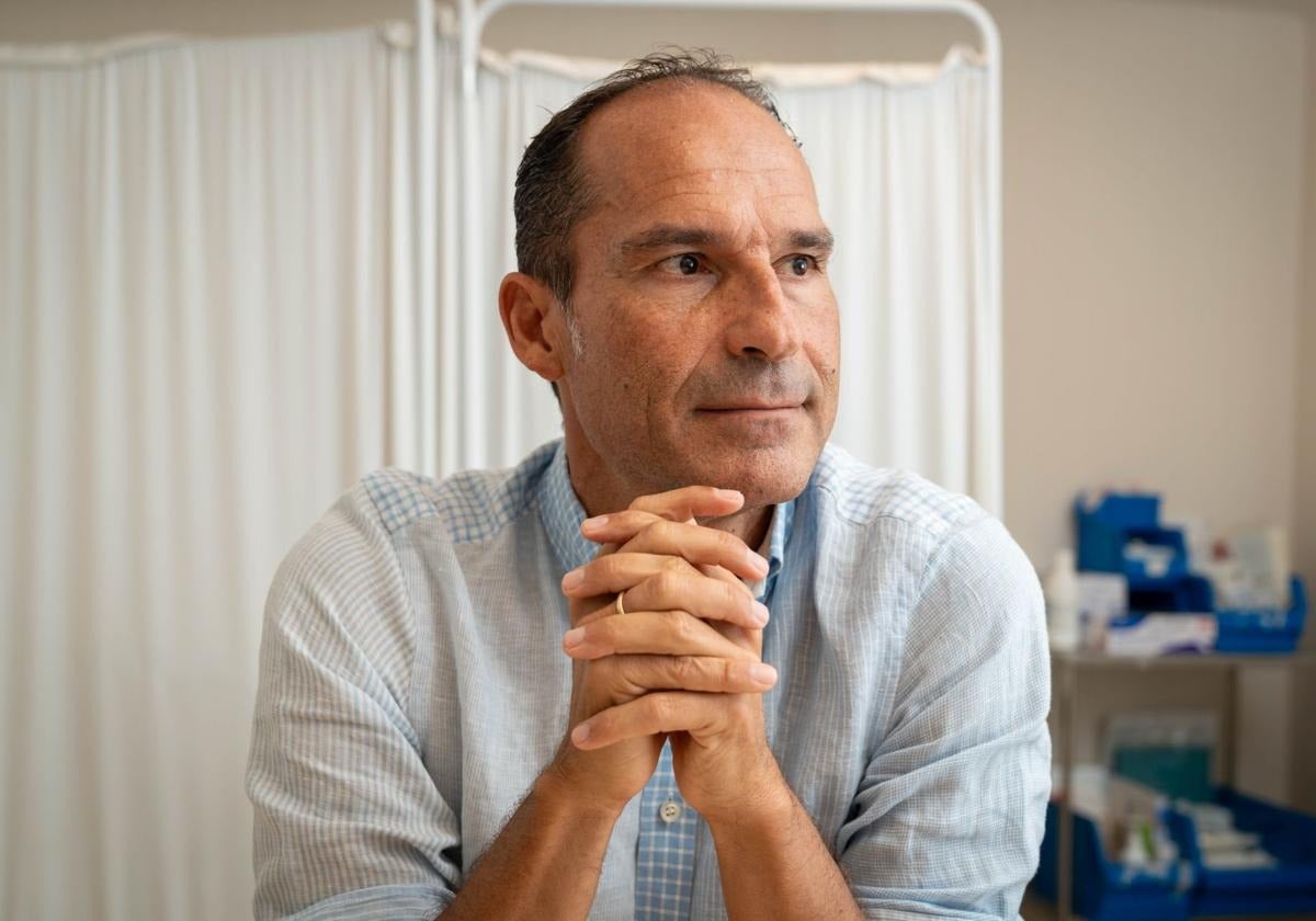 César Ramírez: «Tuvimos suerte, justo al terminar de operar a una mujer con cáncer de ovarios, vino el apagón»