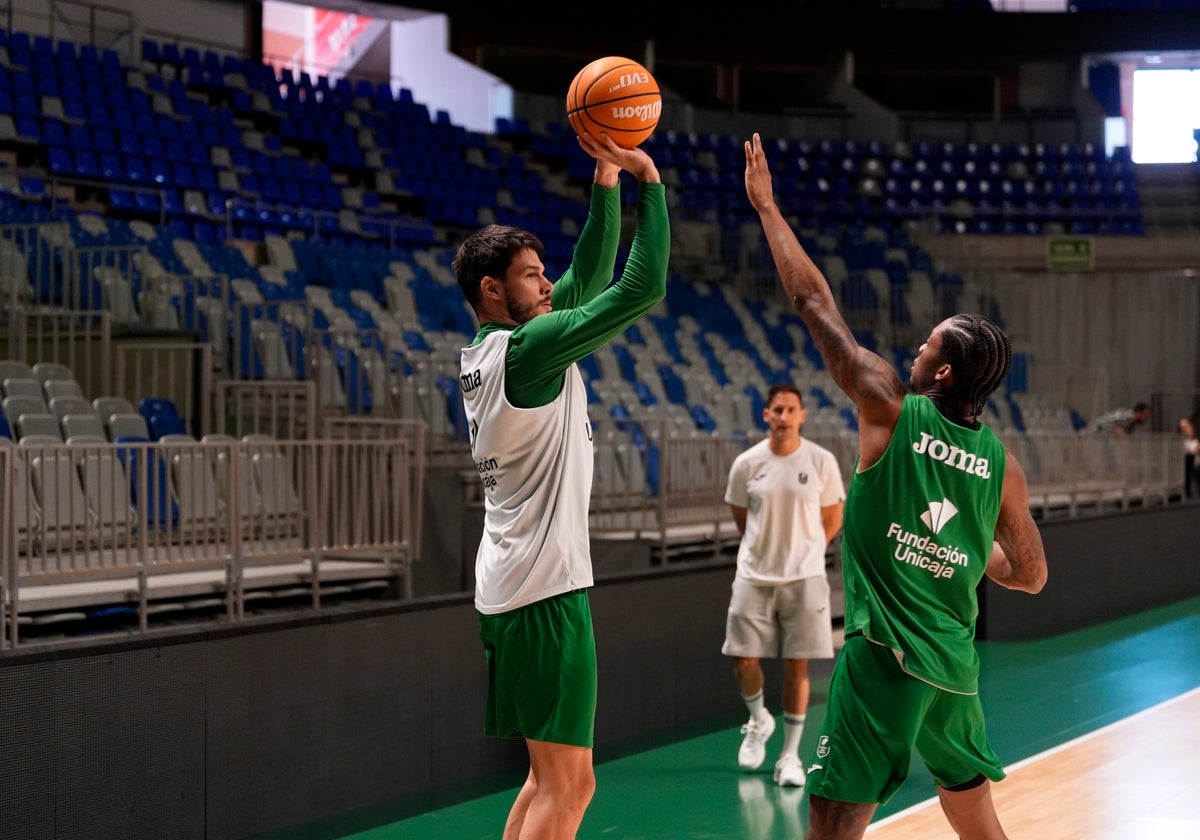 Jonathan Barreiro y Carter, en un entrenamiento reciente.