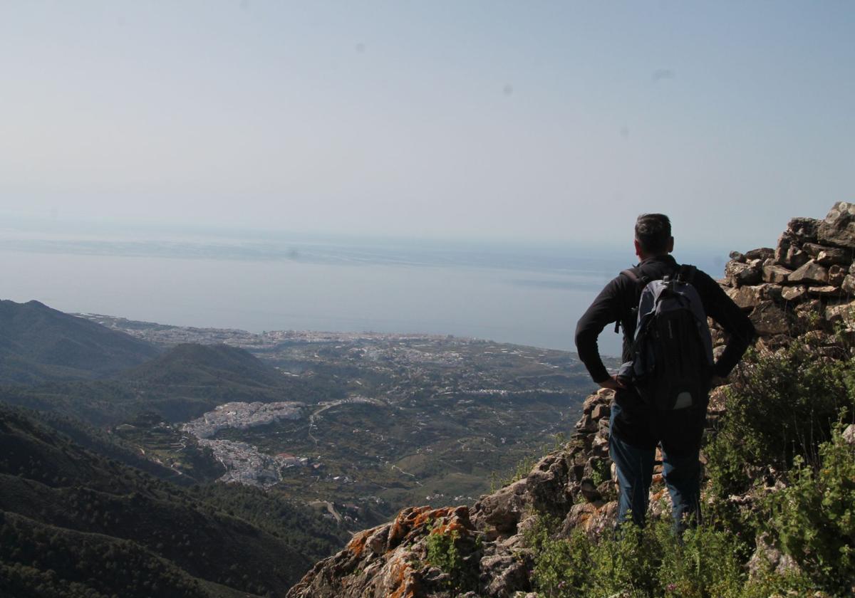 Sendero del Fuerte: El camino que une a dos fortalezas con cruentas historias en Frigiliana
