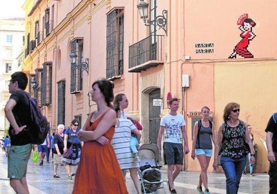 Imagen de archivo de una de las obras de Invader en calle Santa María