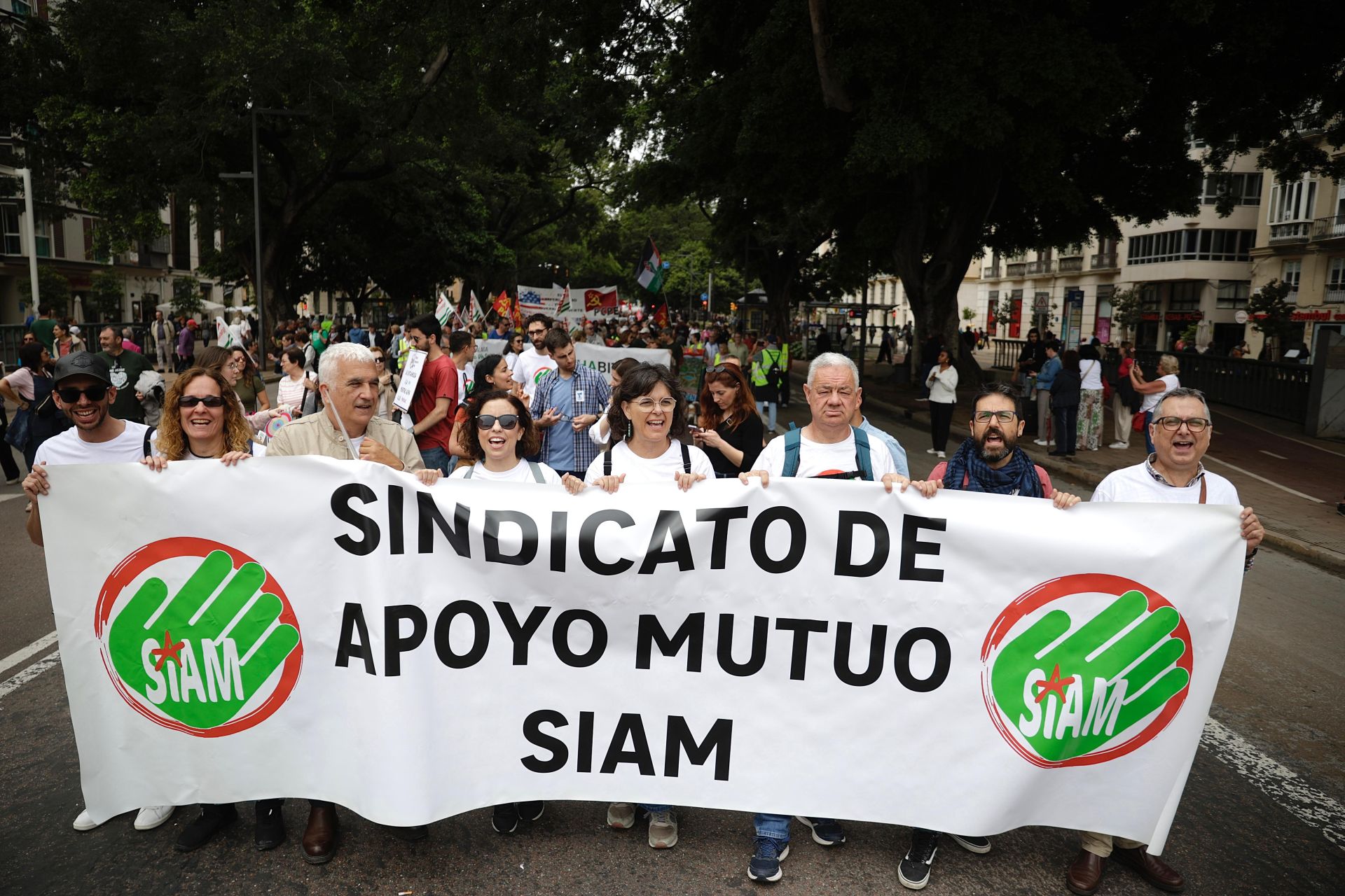 Manifestación del Primero de Mayo: miles de personas salen a la calle en Málaga