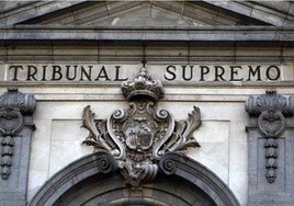 El Supremo zanja un conflicto vecinal: obliga a un propietario a quitar un cañizo de la terraza que quitaba las vistas al mar a otro
