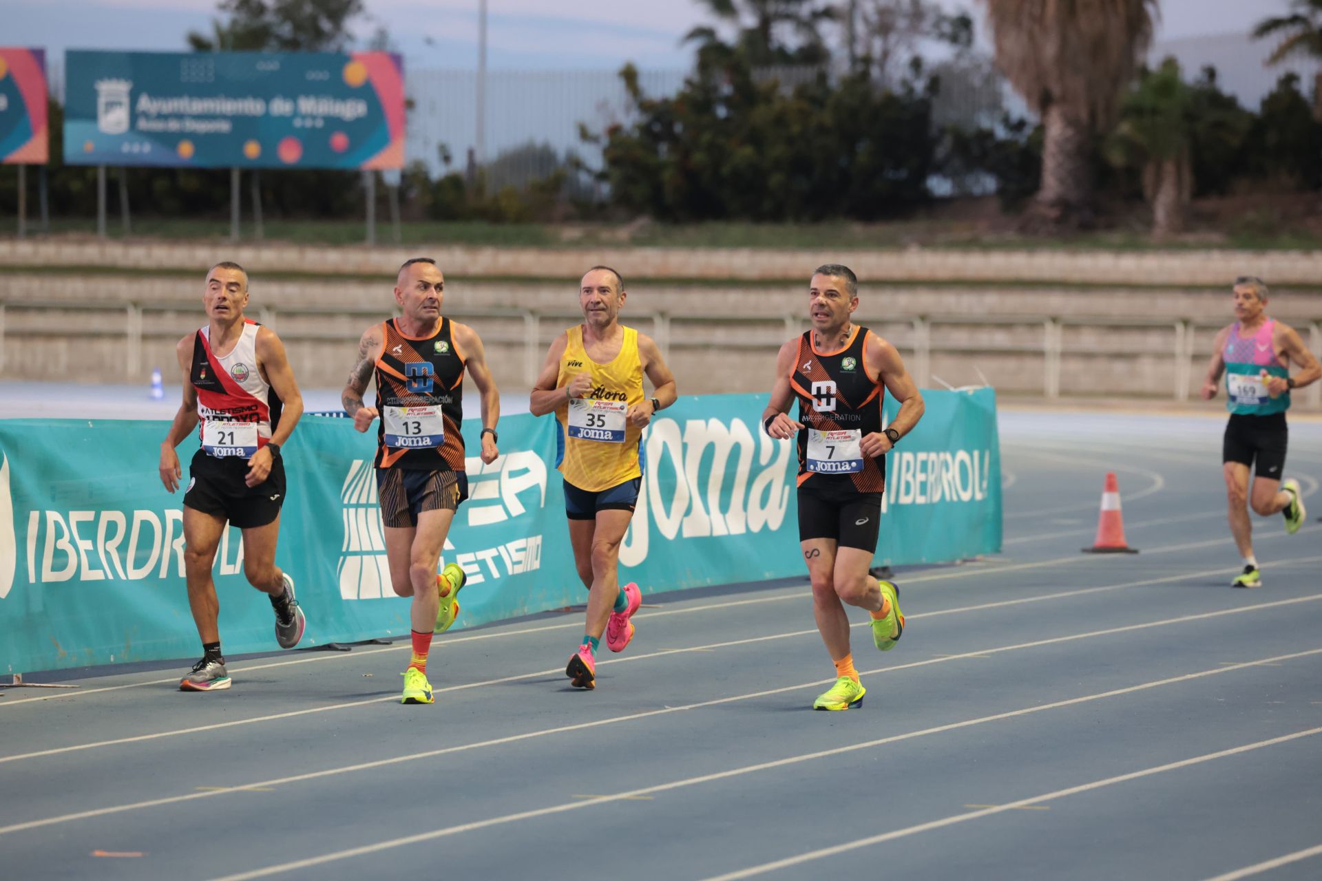 Málaga acoge el Campeonato de España de 50 y 100 kilómetros: ¡búscate en la galería!