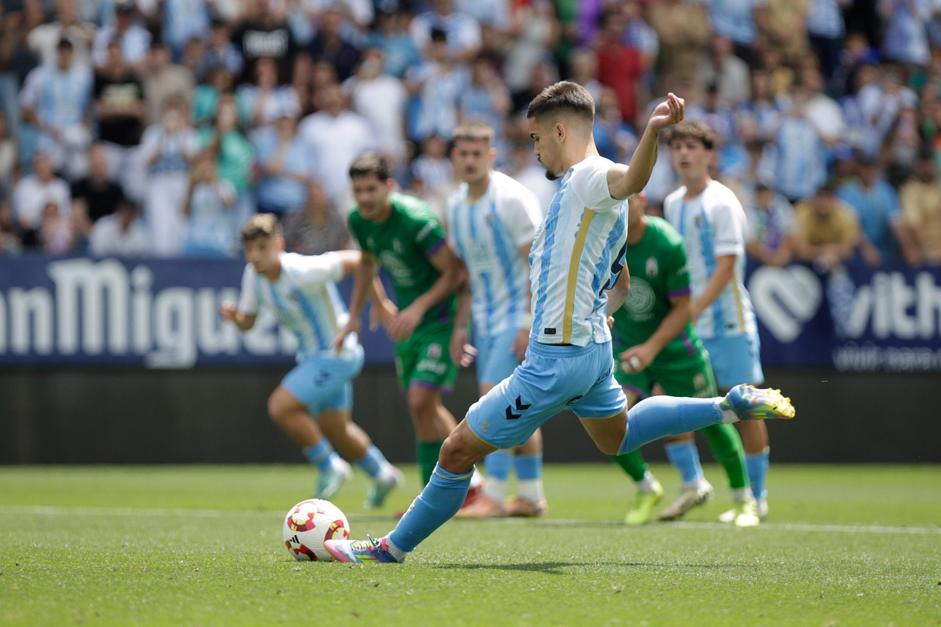 El ascenso del Malagueño en La Rosaleda, en fotos