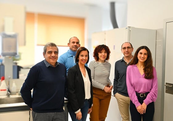 Imagen de los investigadores del IBIMA Plataforma BIONAND que han participado en estos estudios.