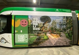 Uno de los vinilos con los que Torremolinos promociona su oferta.